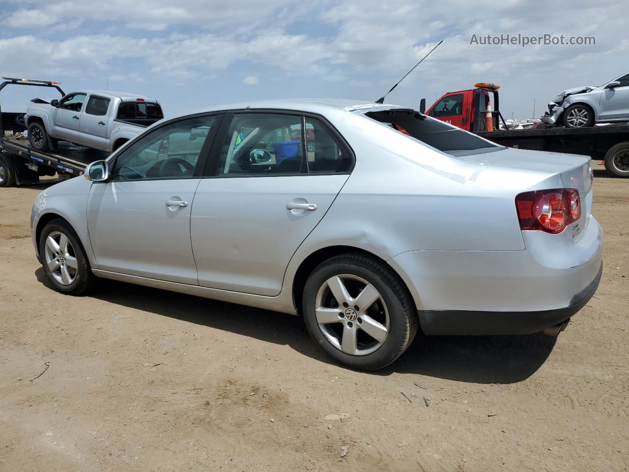 2009 Volkswagen Jetta S Silver vin: 3VWJZ71K89M128643