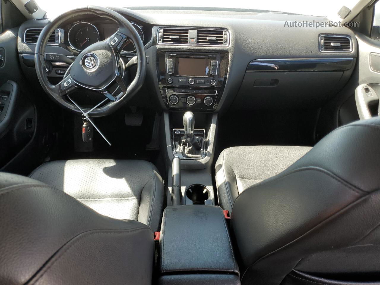 2015 Volkswagen Jetta Tdi Серебряный vin: 3VWLA7AJ9FM238216