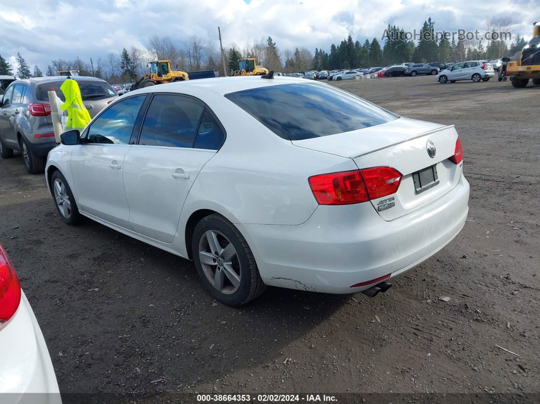 2013 Volkswagen Jetta 2.0l Tdi Белый vin: 3VWLL7AJ8DM280979