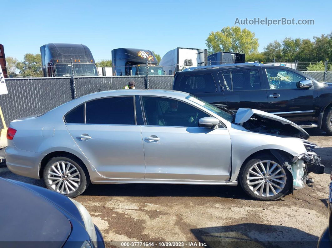 2013 Volkswagen Jetta Sedan Tdi W/premium/nav Silver vin: 3VWLL7AJ9DM357231