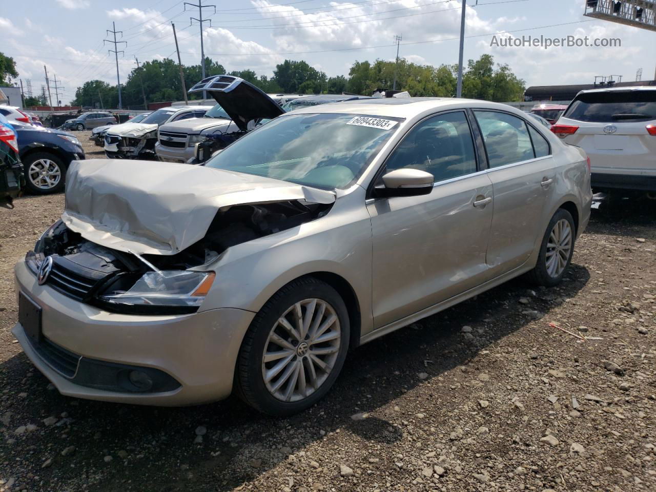 2013 Volkswagen Jetta Sel Tan vin: 3VWLP7AJ5DM236300