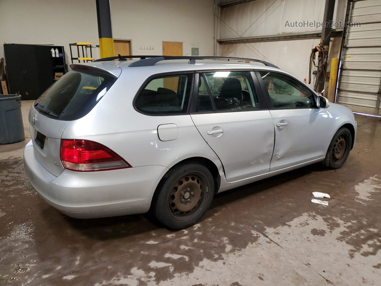 2011 Volkswagen Jetta S Silver vin: 3VWPZ7AJ5BM677790