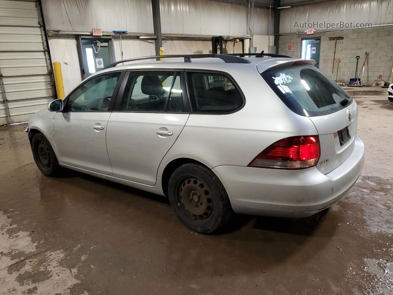 2011 Volkswagen Jetta S Silver vin: 3VWPZ7AJ5BM677790