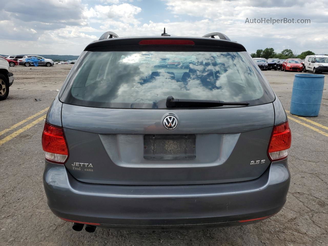 2011 Volkswagen Jetta S Silver vin: 3VWPZ7AJXBM605614