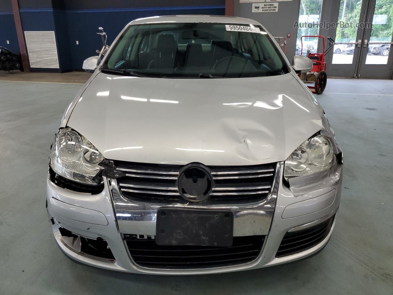 2009 Volkswagen Jetta Wolfsburg Серебряный vin: 3VWRA71K99M040078