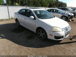 2009 Volkswagen Jetta Sedan Se/sel White vin: 3VWRM71K39M056087