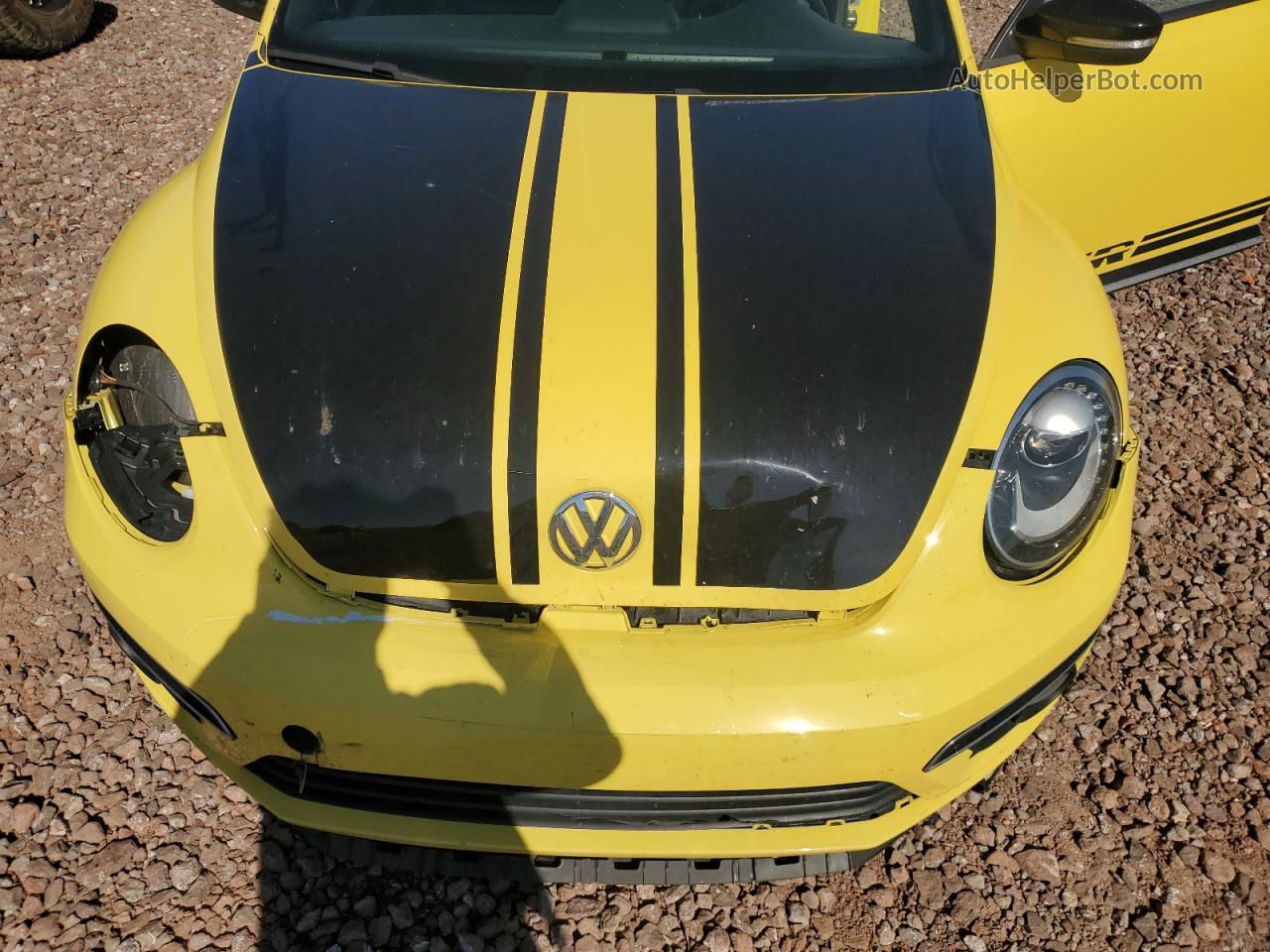 2014 Volkswagen Beetle Turbo Yellow vin: 3VWVT7AT3EM612676