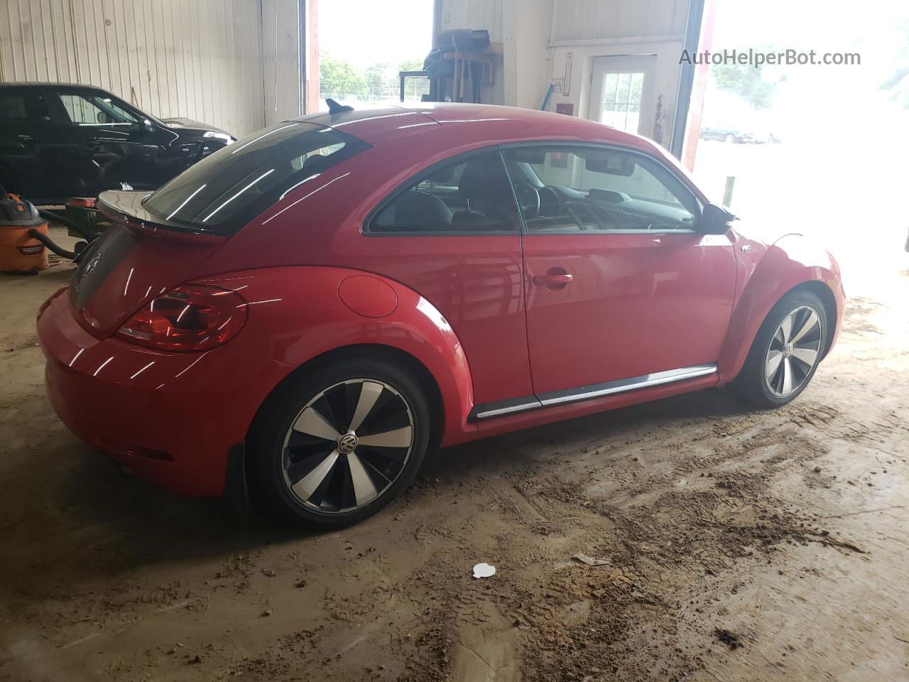 2014 Volkswagen Beetle Turbo Red vin: 3VWVT7AT3EM631812