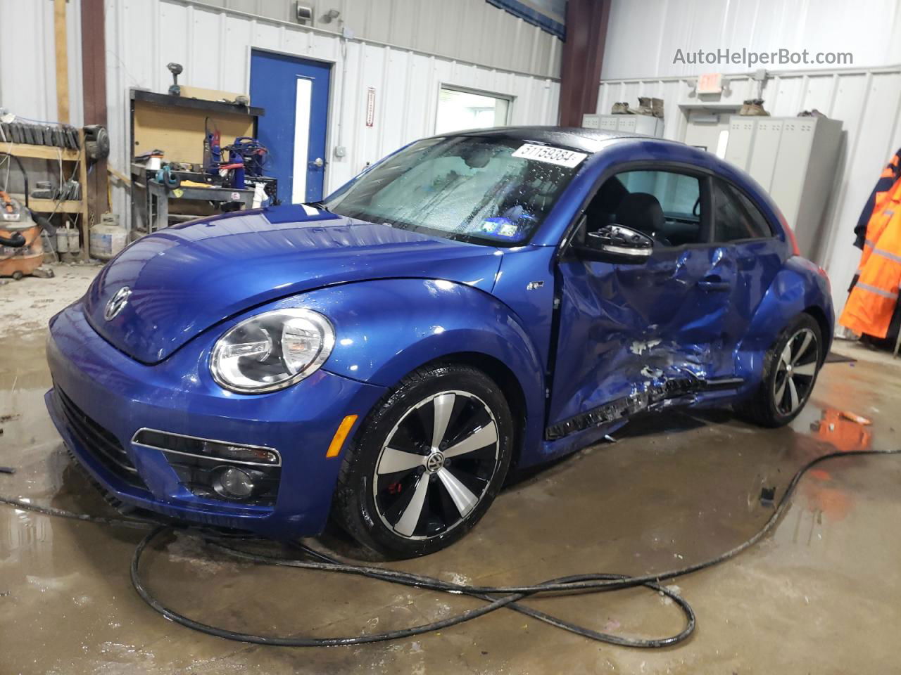 2014 Volkswagen Beetle Turbo Blue vin: 3VWVT7AT5EM617023