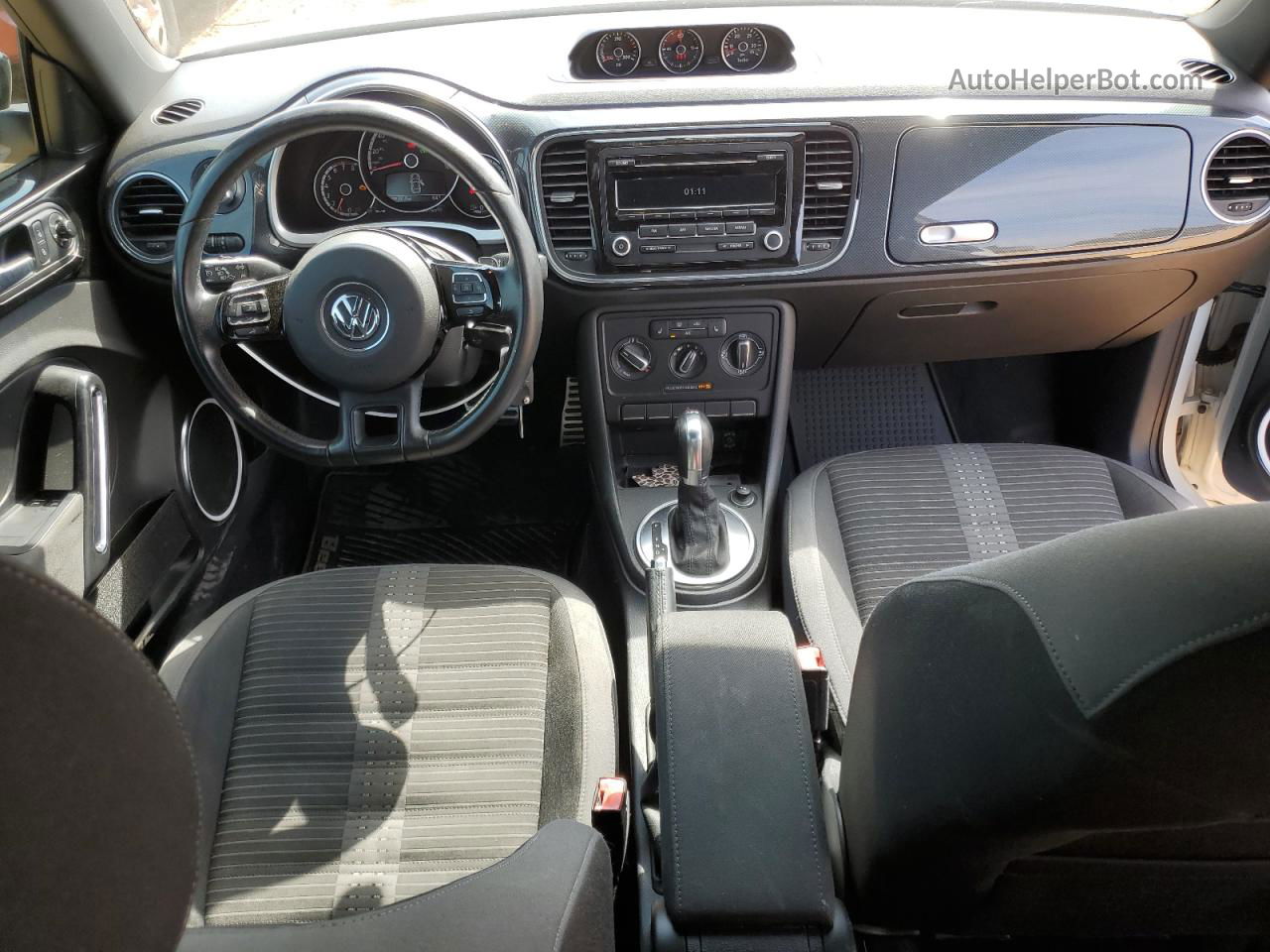 2014 Volkswagen Beetle Turbo Белый vin: 3VWVT7AT7EM660794