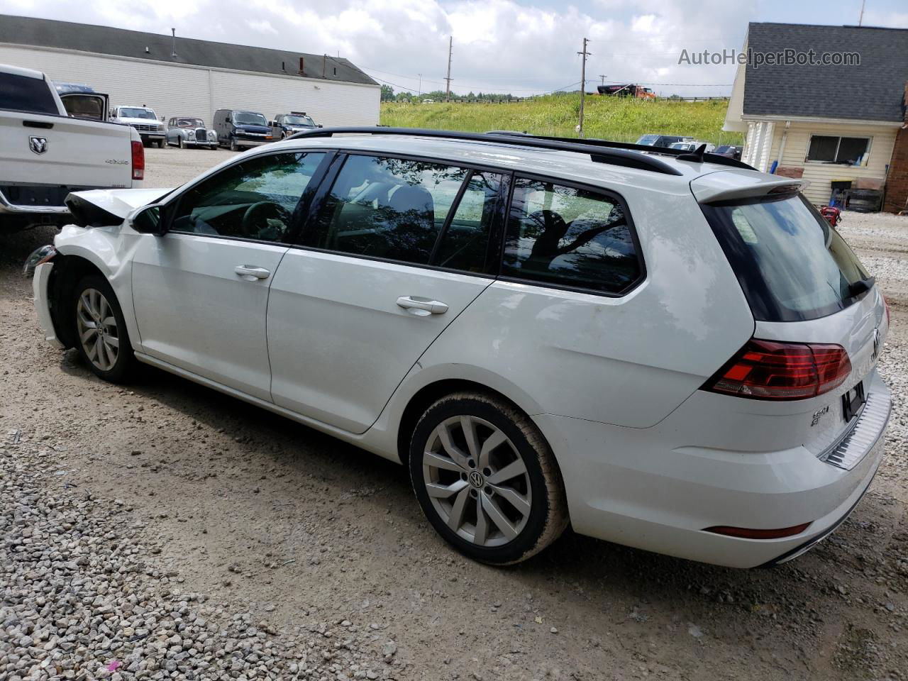 2019 Volkswagen Golf Sportwagen S Белый vin: 3VWY57AU2KM512211