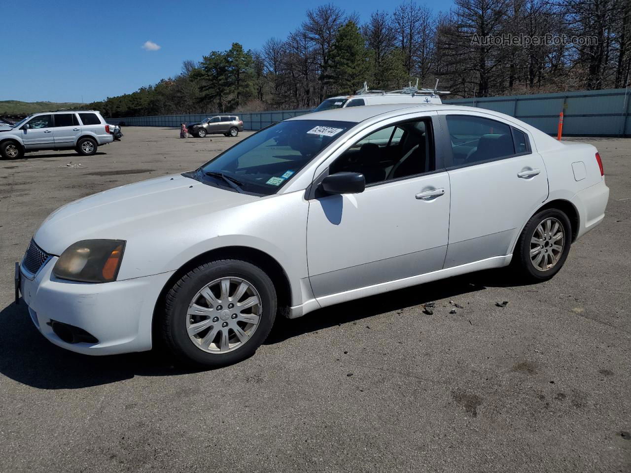 2011 Mitsubishi Galant Fe White vin: 4A32B2FFXBE024562