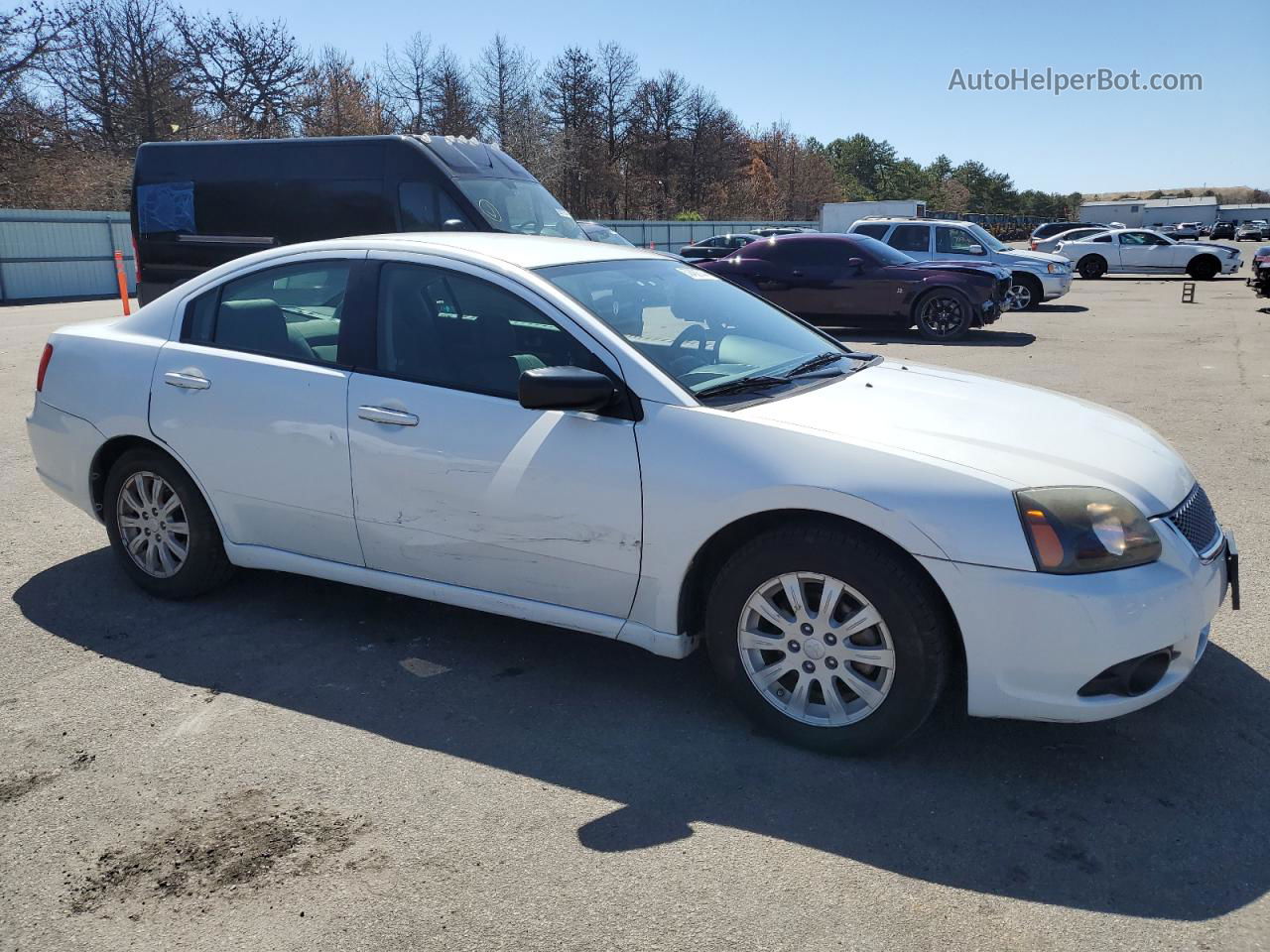 2011 Mitsubishi Galant Fe White vin: 4A32B2FFXBE024562