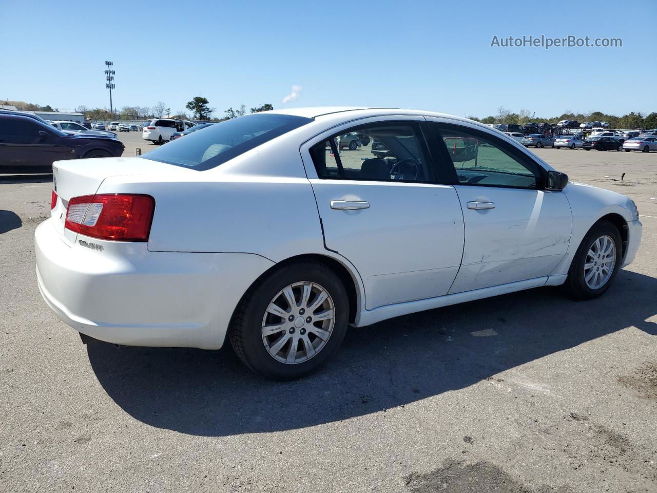 2011 Mitsubishi Galant Fe White vin: 4A32B2FFXBE024562