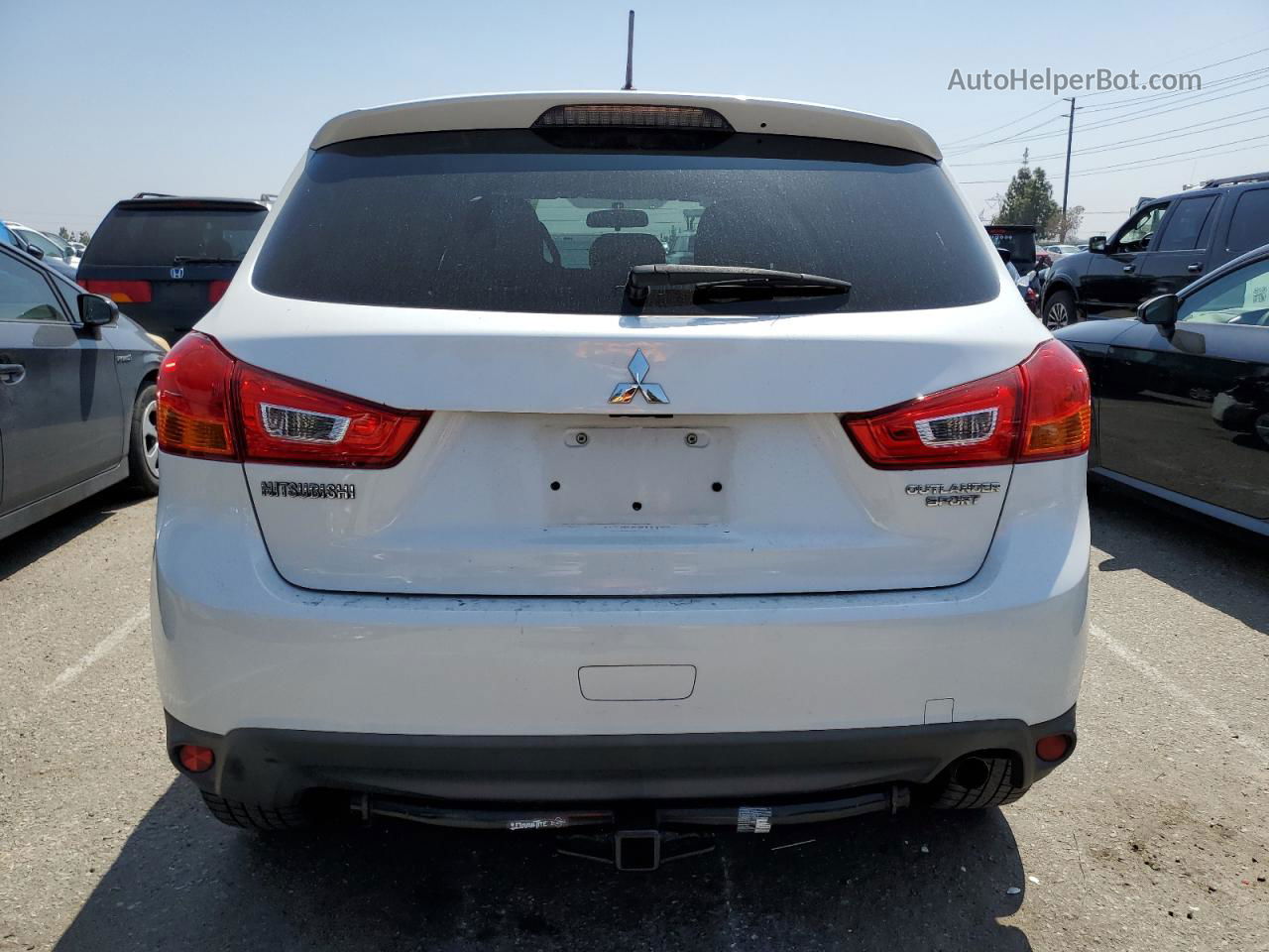 2015 Mitsubishi Outlander Sport Es White vin: 4A4AP3AU0FE017873