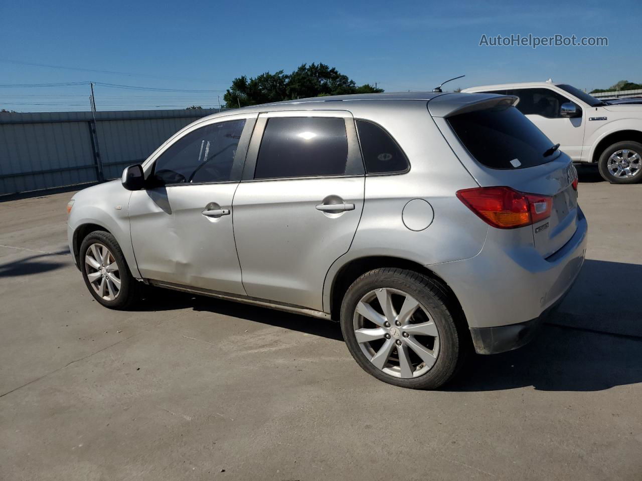 2014 Mitsubishi Outlander Sport Es Silver vin: 4A4AP3AU2EE019381