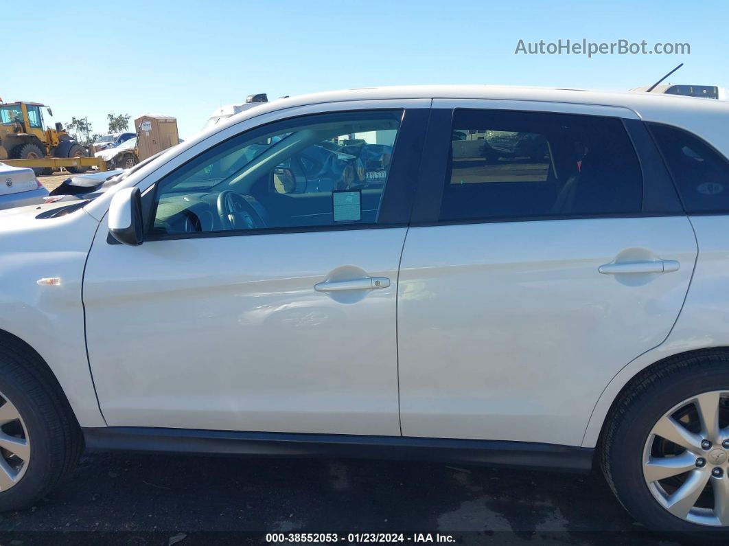 2015 Mitsubishi Outlander Sport Es Белый vin: 4A4AP3AU2FE019849