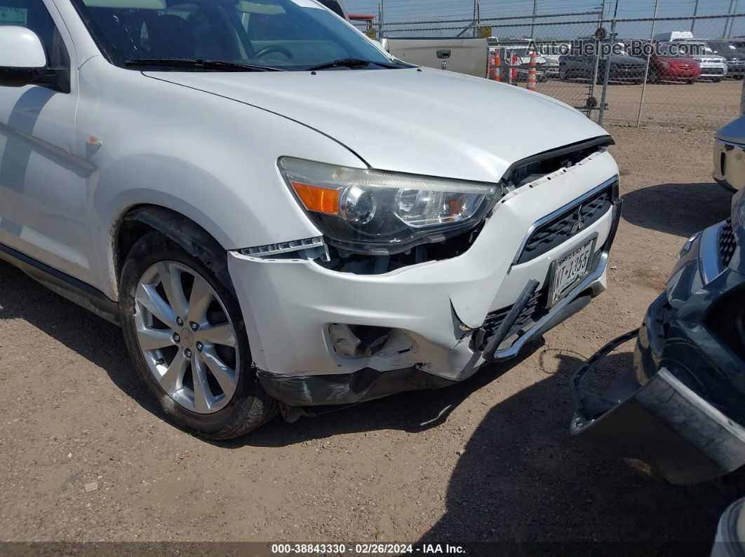 2015 Mitsubishi Outlander Sport Es White vin: 4A4AP3AU3FE044243