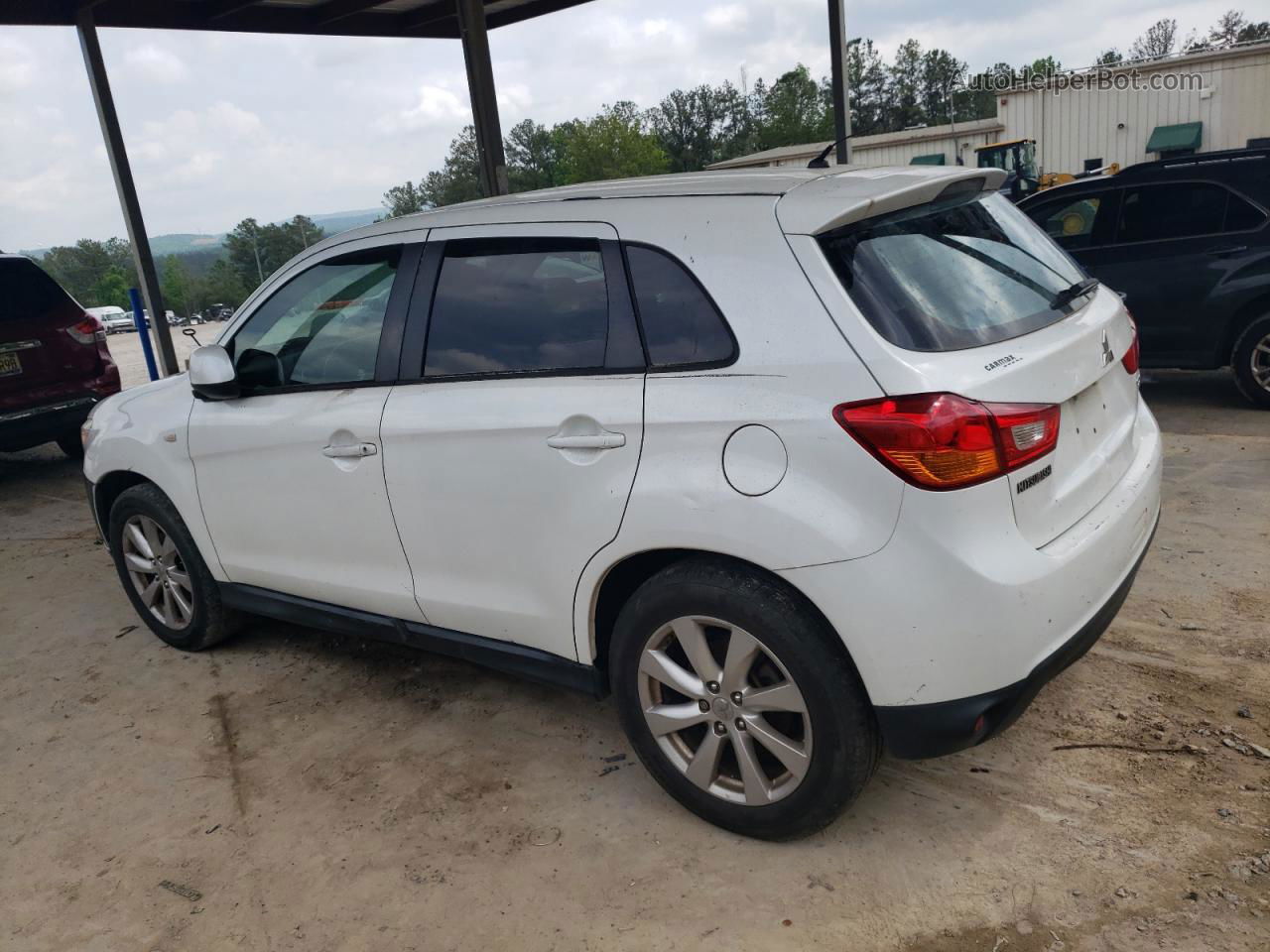 2015 Mitsubishi Outlander Sport Es White vin: 4A4AP3AU4FE062279