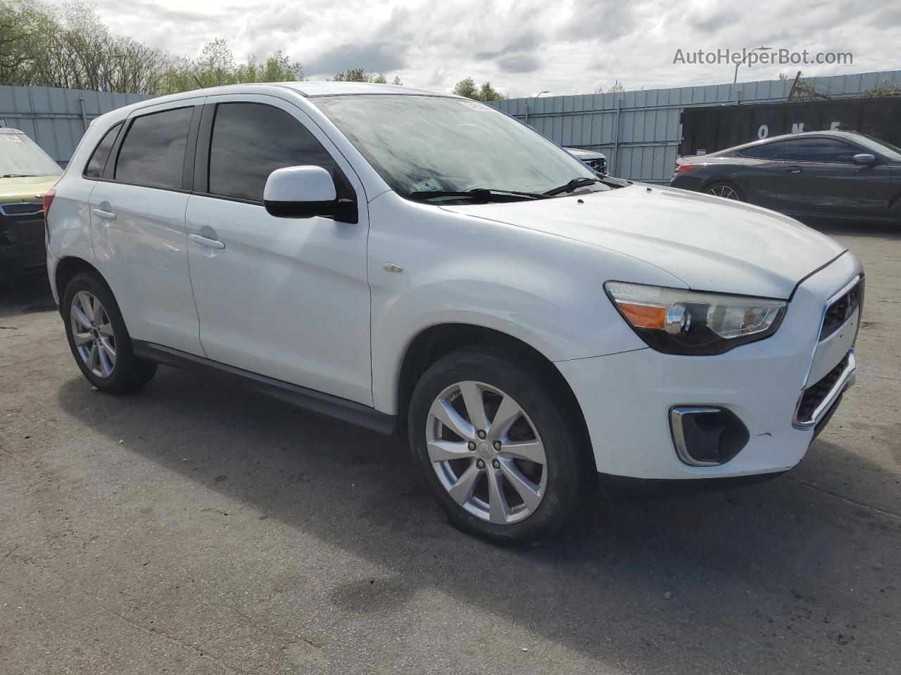 2015 Mitsubishi Outlander Sport Es White vin: 4A4AP3AU5FE010255