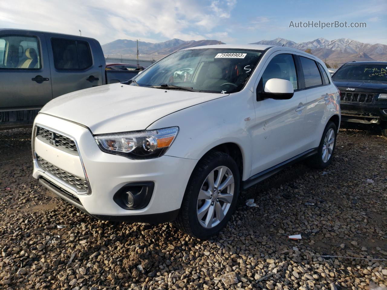 2015 Mitsubishi Outlander Sport Es Белый vin: 4A4AP3AU8FE022965