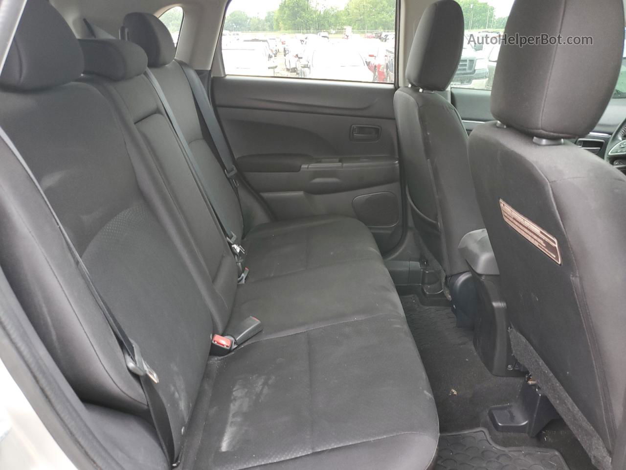 2015 Mitsubishi Outlander Sport Es Silver vin: 4A4AR3AU2FE001880
