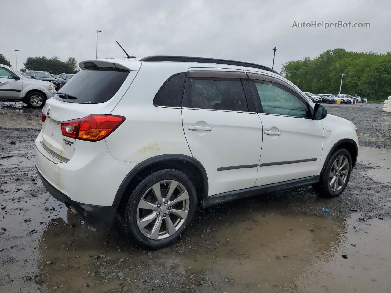 2013 Mitsubishi Outlander Sport Le Белый vin: 4A4AR5AU7DE018814