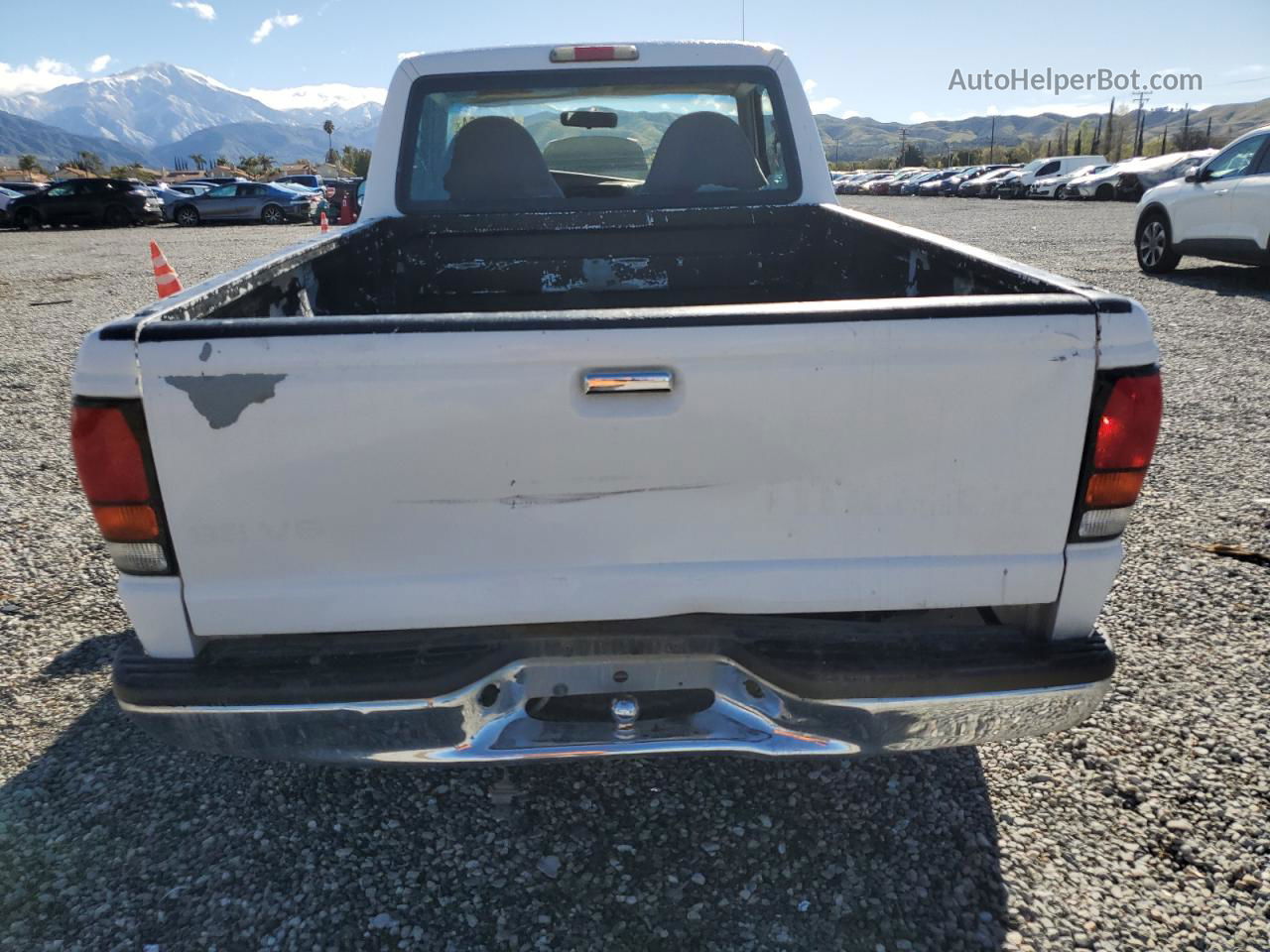 2000 Mazda B3000  White vin: 4F4YR12V1YTM30161