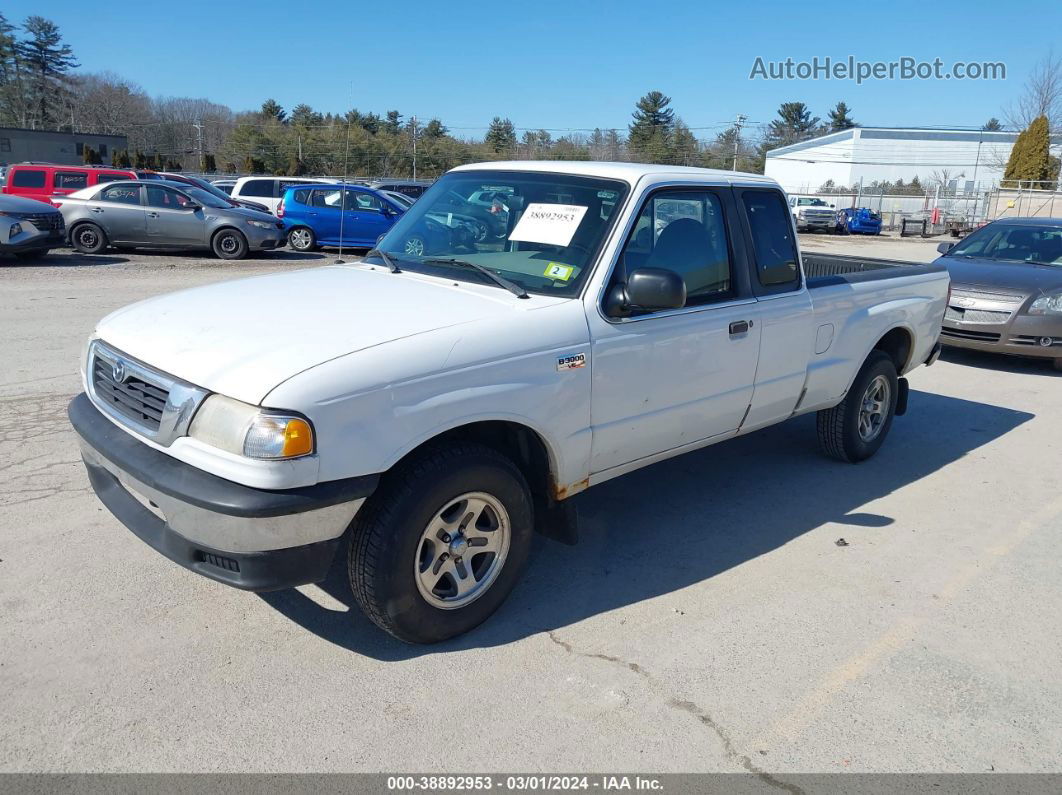 2000 Mazda B3000 Se/tl Белый vin: 4F4YR16V4YTM26874