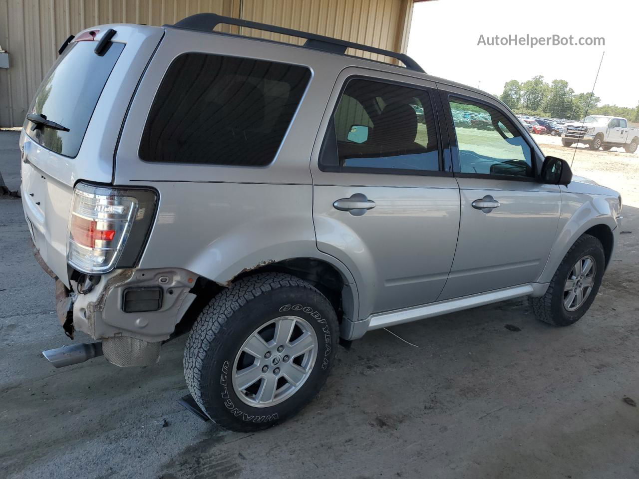 2010 Mercury Mariner  Silver vin: 4M2CN8B70AKJ16242