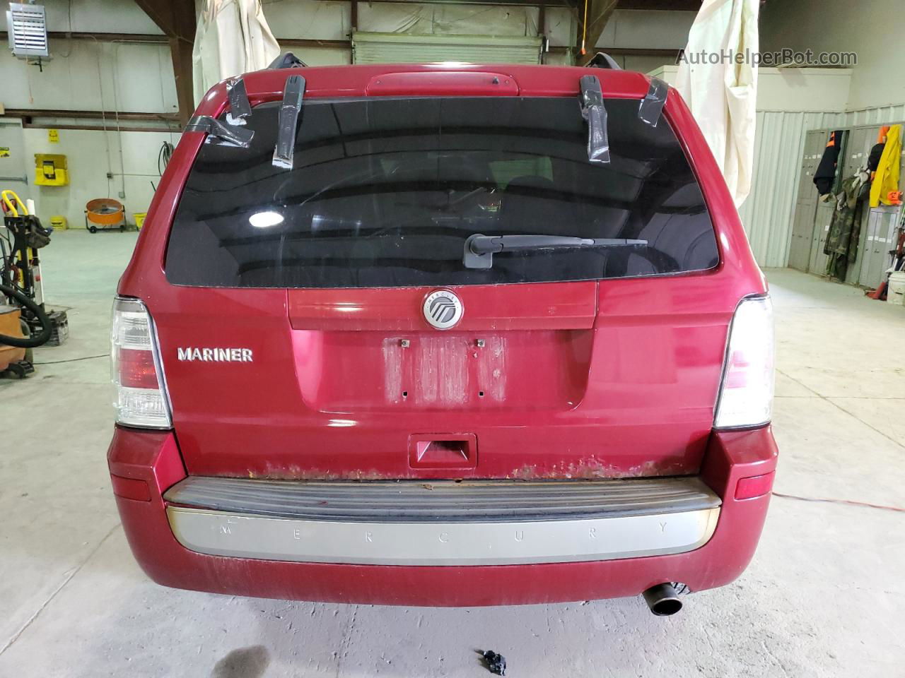 2010 Mercury Mariner  Red vin: 4M2CN8B70AKJ23093