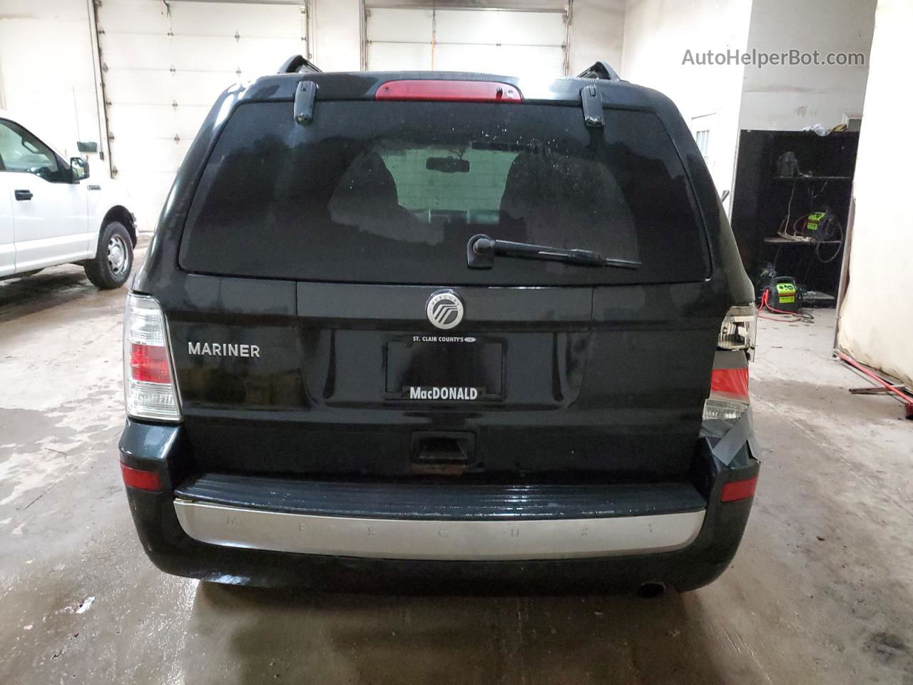 2011 Mercury Mariner  Черный vin: 4M2CN8B71BKJ04487