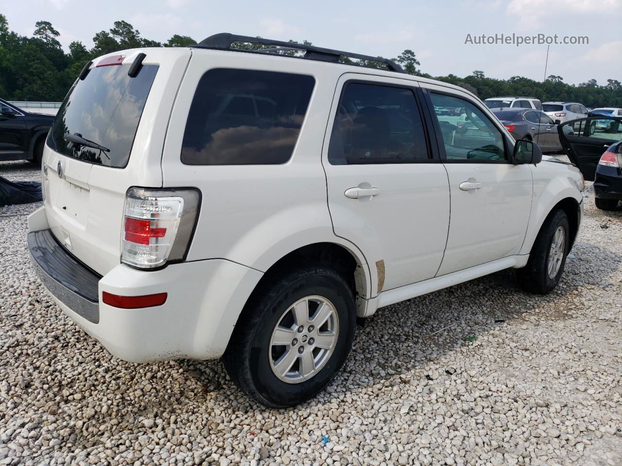 2011 Mercury Mariner  Beige vin: 4M2CN8B72BKJ01209