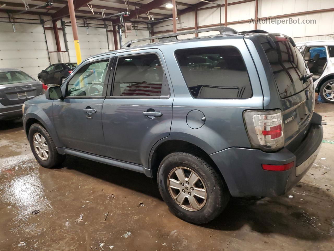 2010 Mercury Mariner  Blue vin: 4M2CN8B74AKJ08743