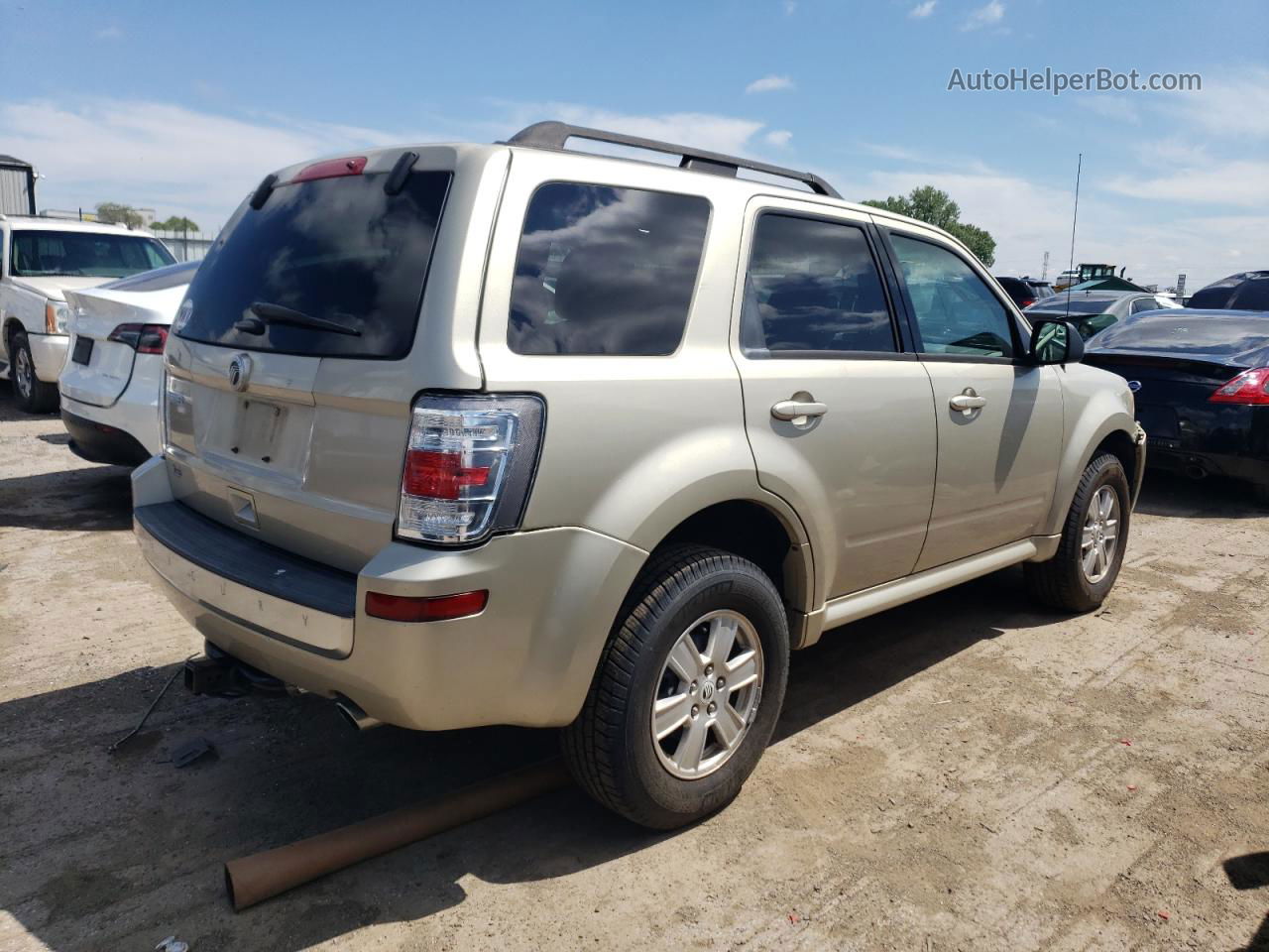 2011 Mercury Mariner  Beige vin: 4M2CN8B75BKJ05805