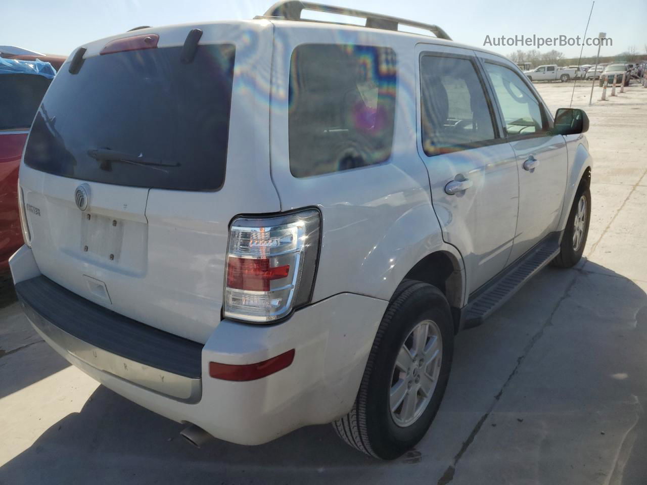 2010 Mercury Mariner  White vin: 4M2CN8B79AKJ02467