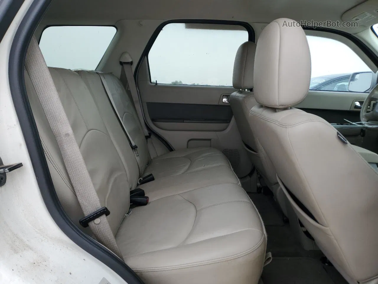 2010 Mercury Mariner Premier White vin: 4M2CN8HG4AKJ25937