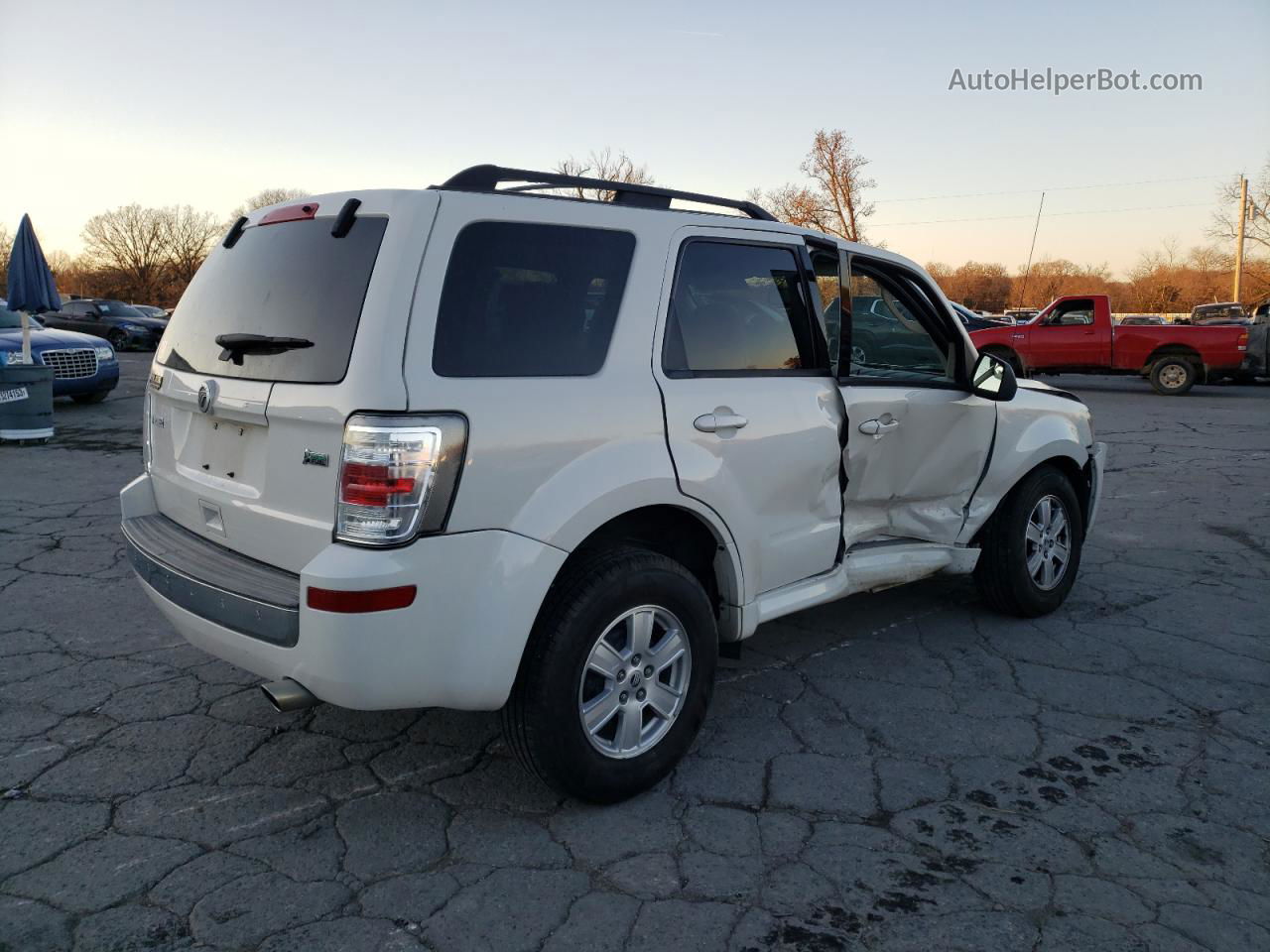 2010 Mercury Mariner  White vin: 4M2CN9BG8AKJ11991