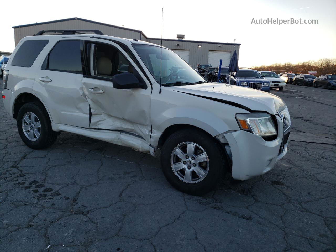 2010 Mercury Mariner  White vin: 4M2CN9BG8AKJ11991