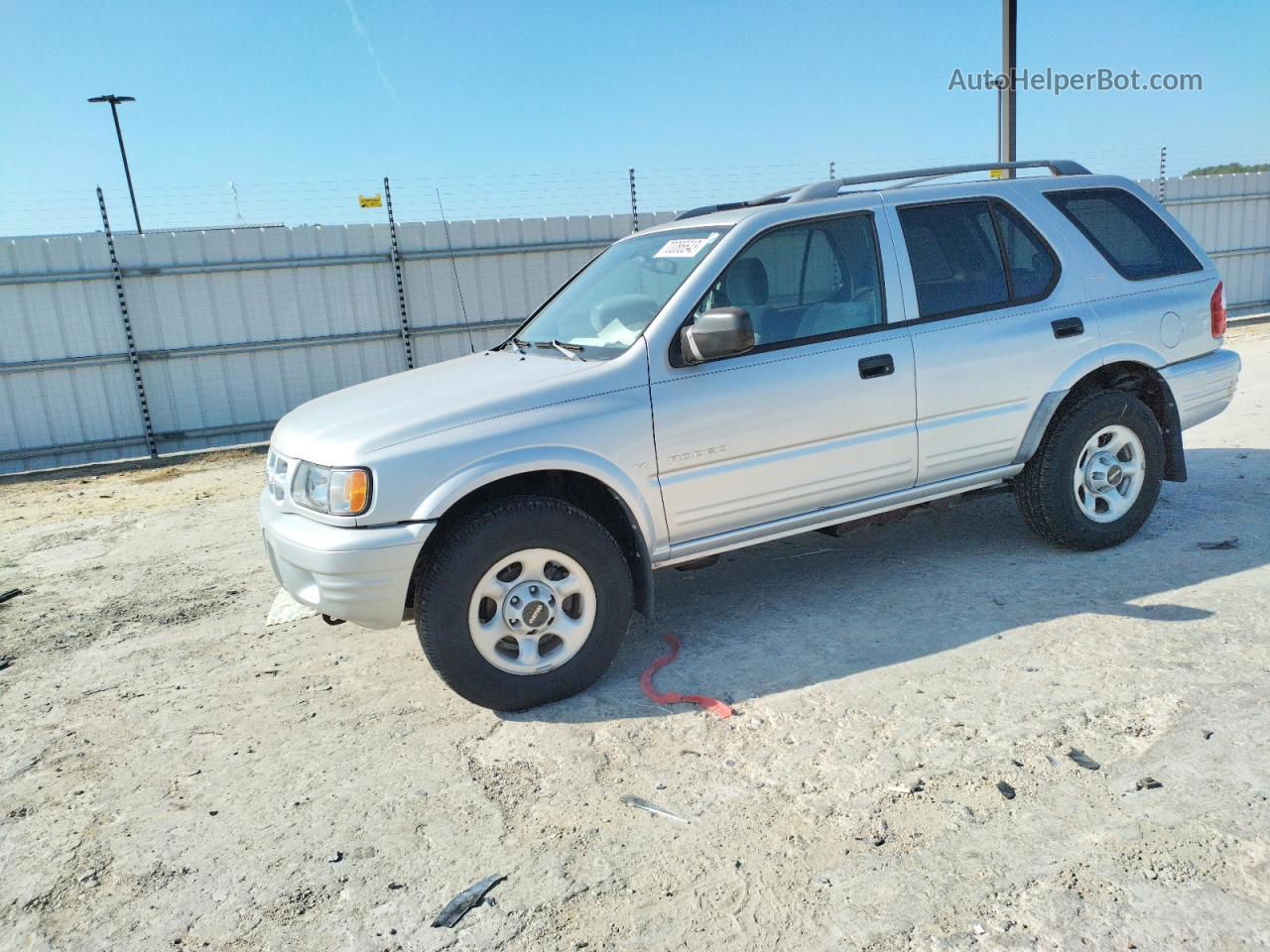 2001 Isuzu Rodeo S Silver vin: 4S2DM58W114312659