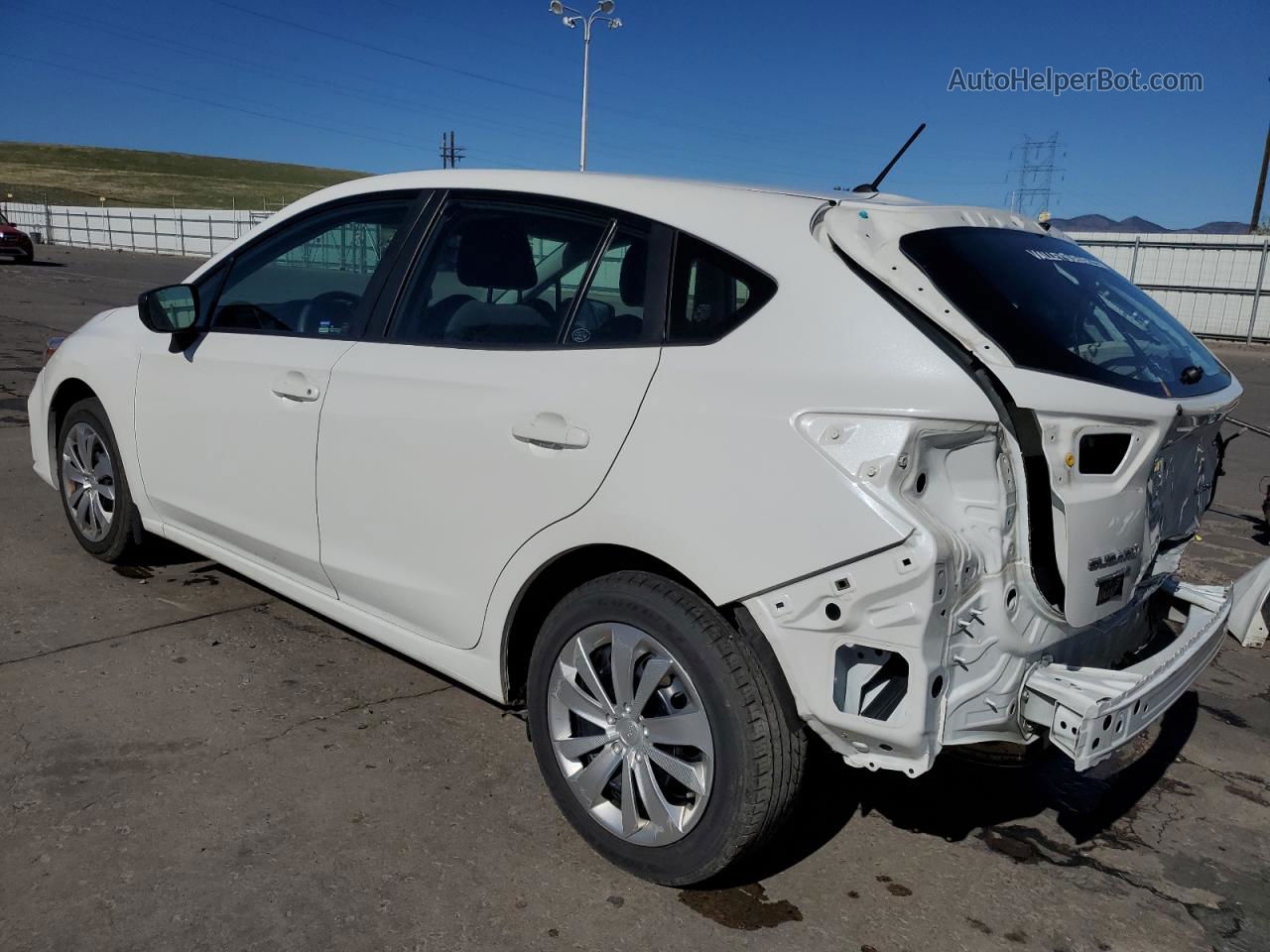 2018 Subaru Impreza  White vin: 4S3GTAA67J3719888