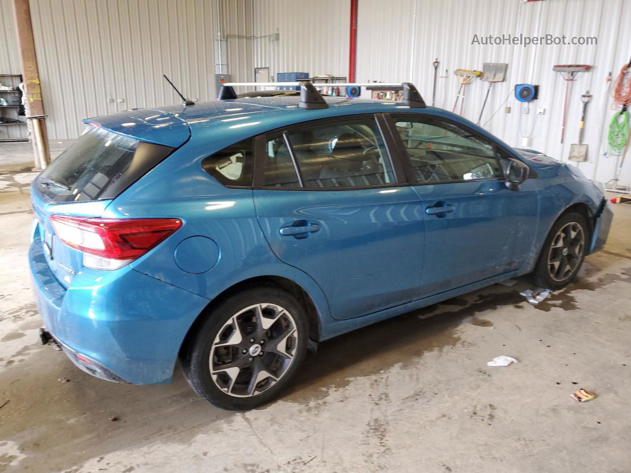 2018 Subaru Impreza  Blue vin: 4S3GTAA6XJ1752234