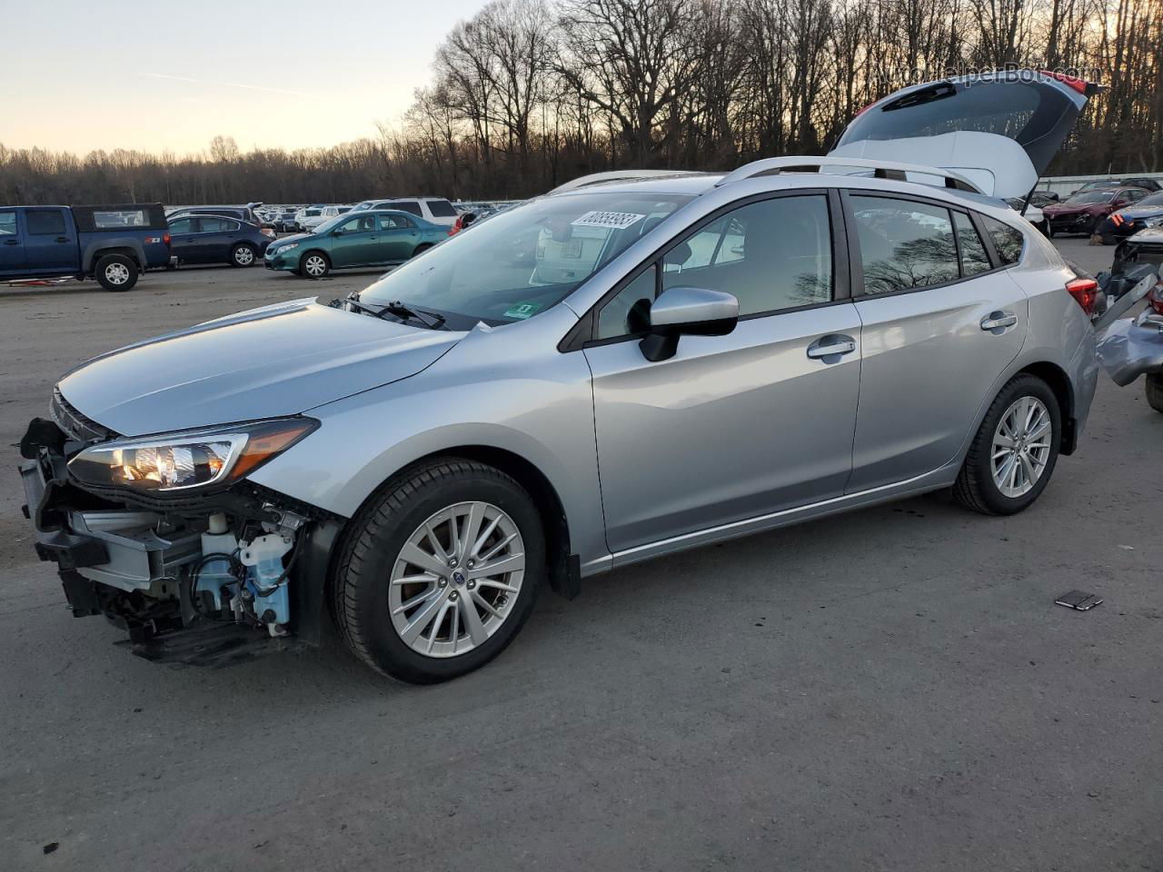 2018 Subaru Impreza Premium Silver vin: 4S3GTAB65J3752774