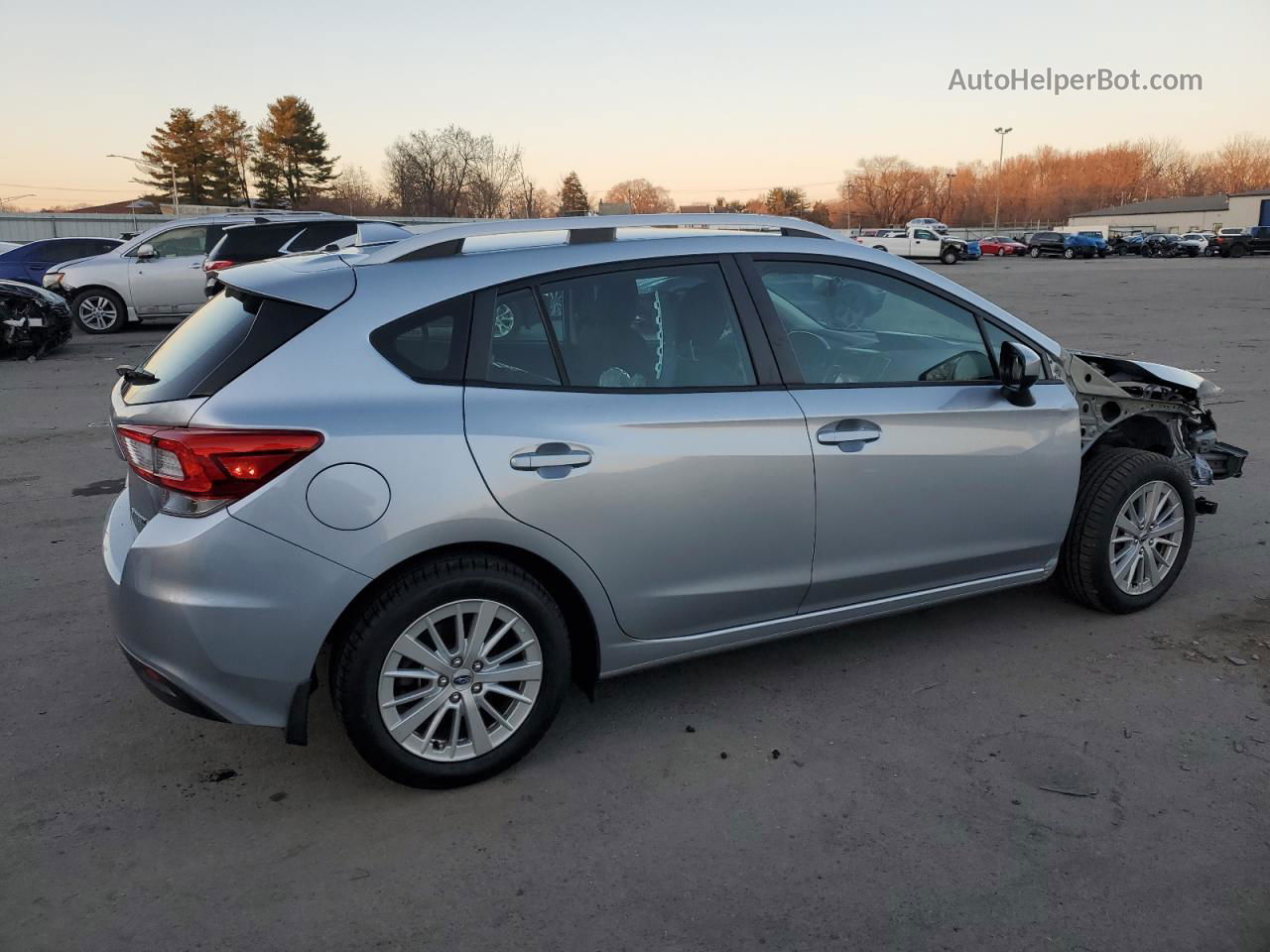 2018 Subaru Impreza Premium Silver vin: 4S3GTAB65J3752774