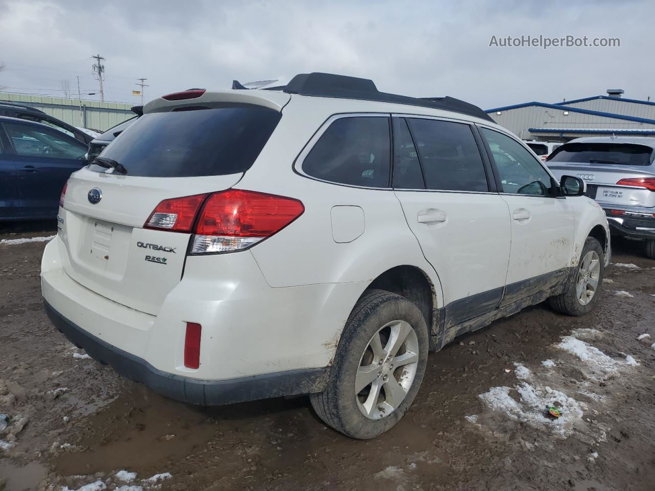 2014 Subaru Outback 2.5i Premium White vin: 4S4BRBCC0E3326561