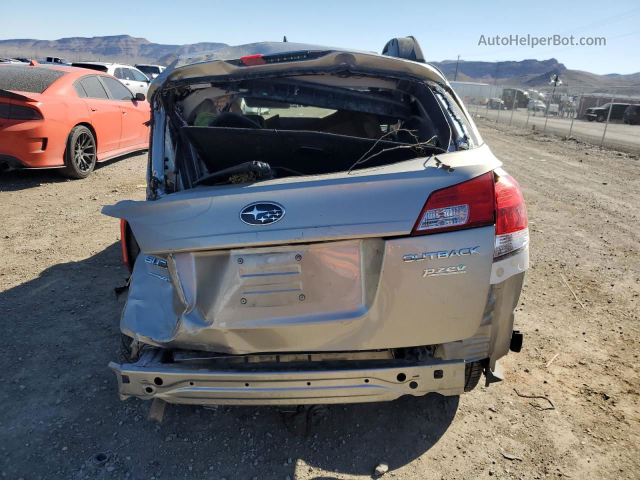 2014 Subaru Outback 2.5i Premium Silver vin: 4S4BRBCC8E3259451