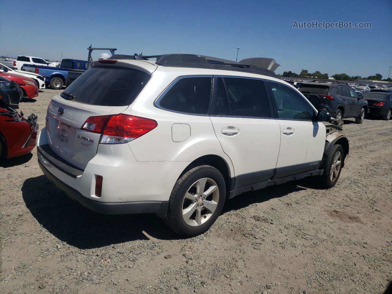 2014 Subaru Outback 2.5i Premium White vin: 4S4BRBCC8E3299674