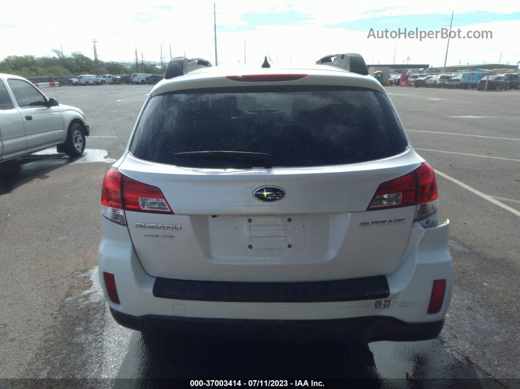 2014 Subaru Outback 2.5i Premium White vin: 4S4BRCFC3E3327575