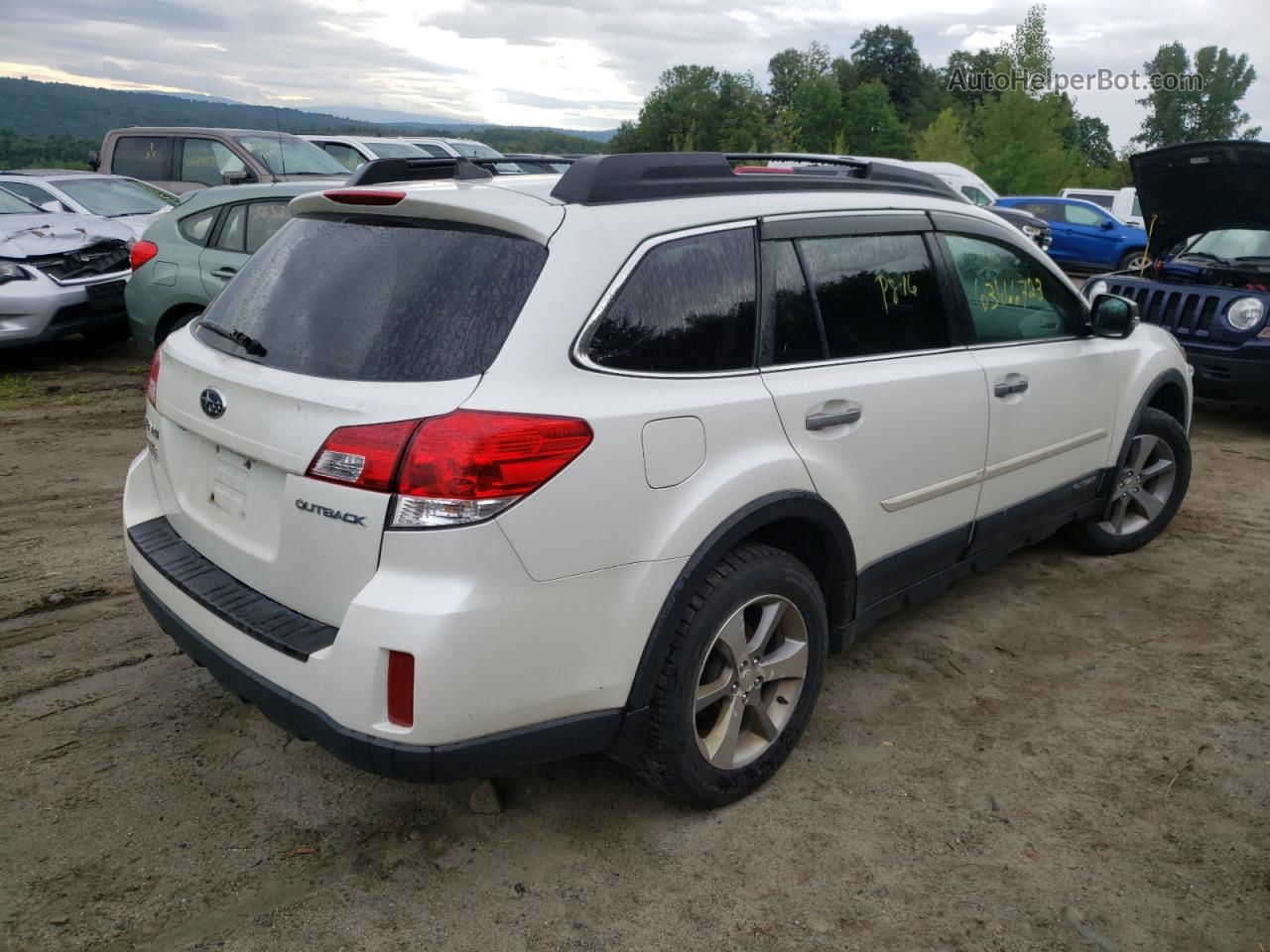 2014 Subaru Outback 2.5i Limited White vin: 4S4BRCPC5E3257477