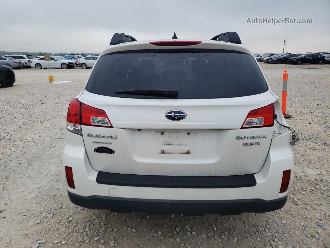 2014 Subaru Outback 3.6r Limited White vin: 4S4BRDPC7E2294266